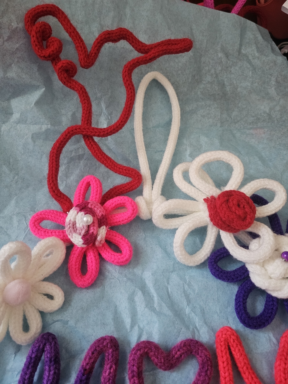 Handmade Wire Wreath - Picture 10 of 14